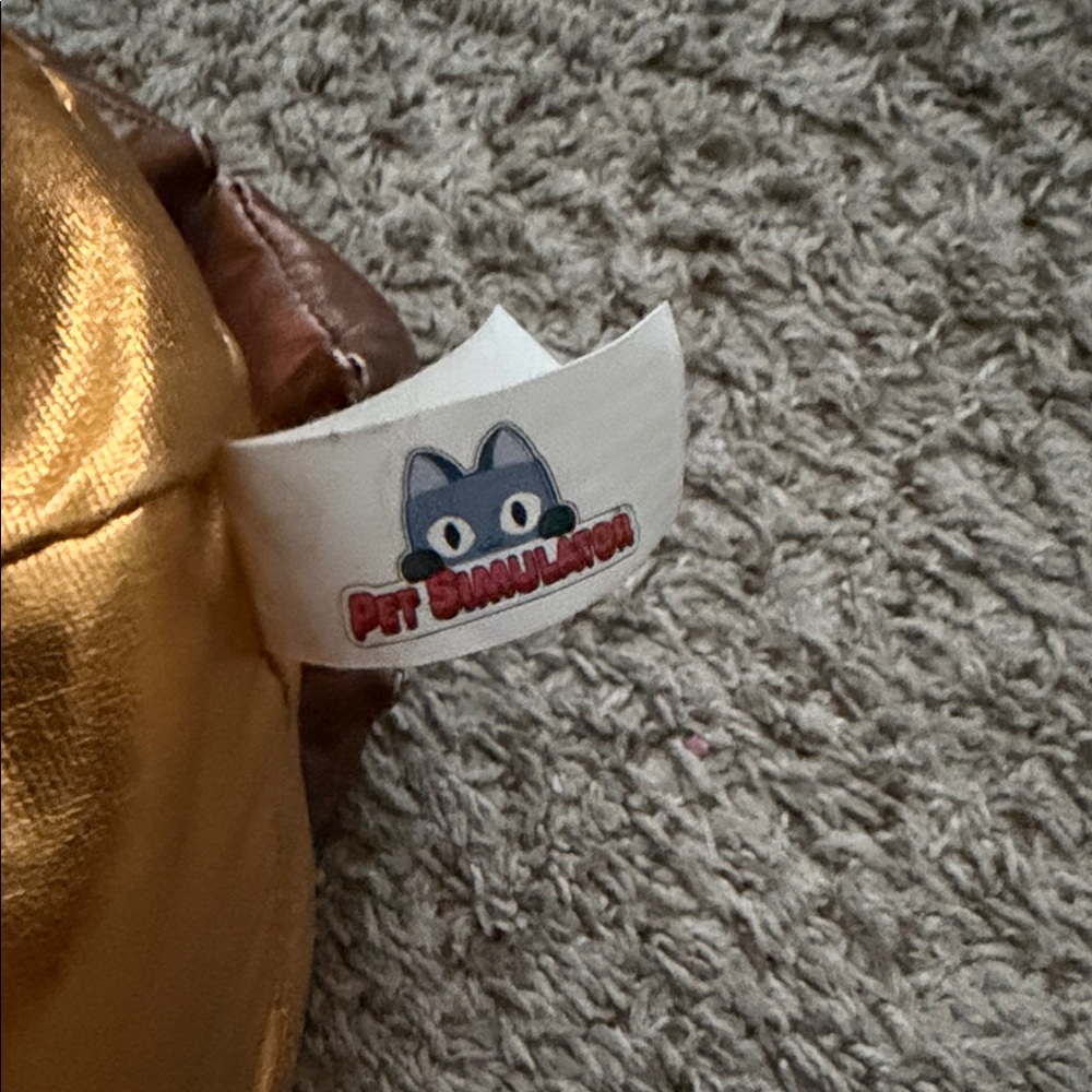 Pet Simulator Shiny Gold griffin Owl Plush - Picture 4 of 5